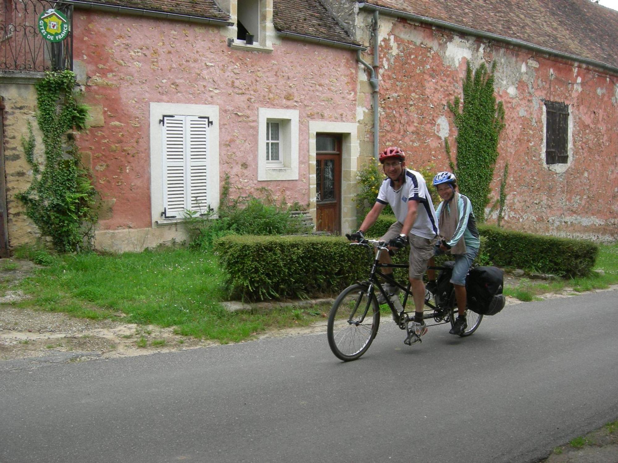 La Ferme Rose Bed and Breakfast Cergy Buitenkant foto